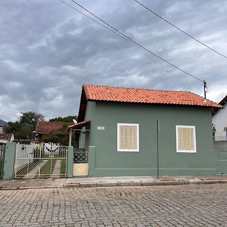 Casinha Verde Passa-Quatro Buitenkant foto